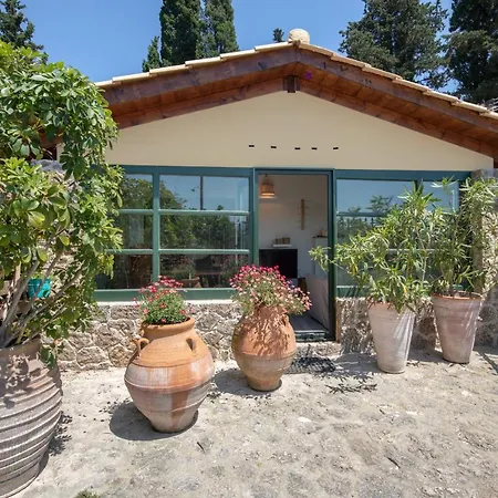 Holiday home The Pomegranate's